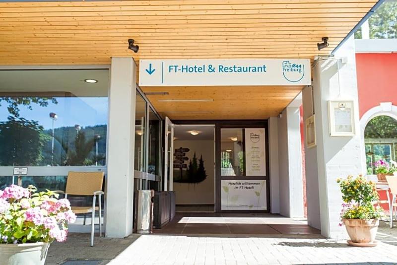 FT SportPark Hotel image