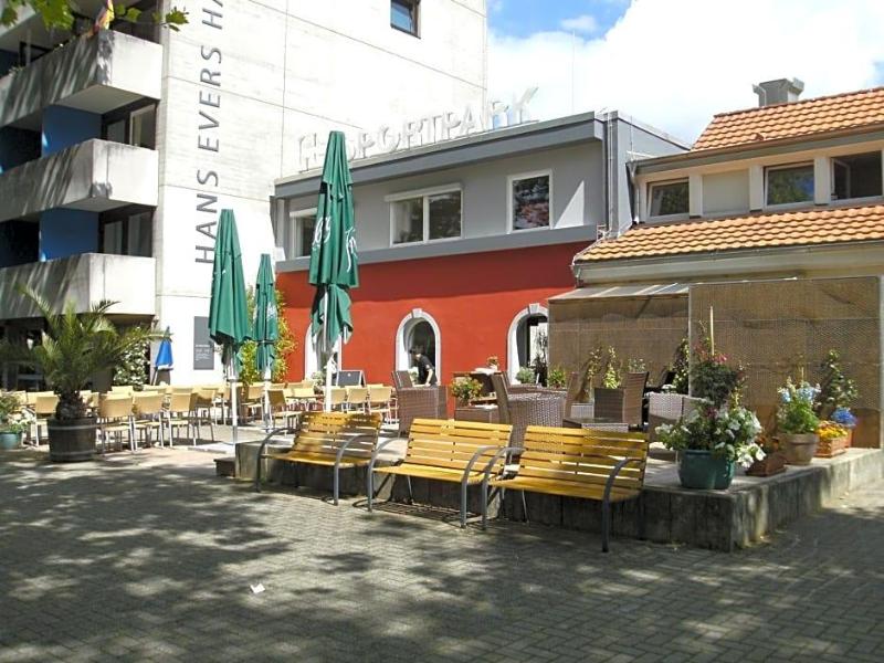 FT SportPark Hotel image