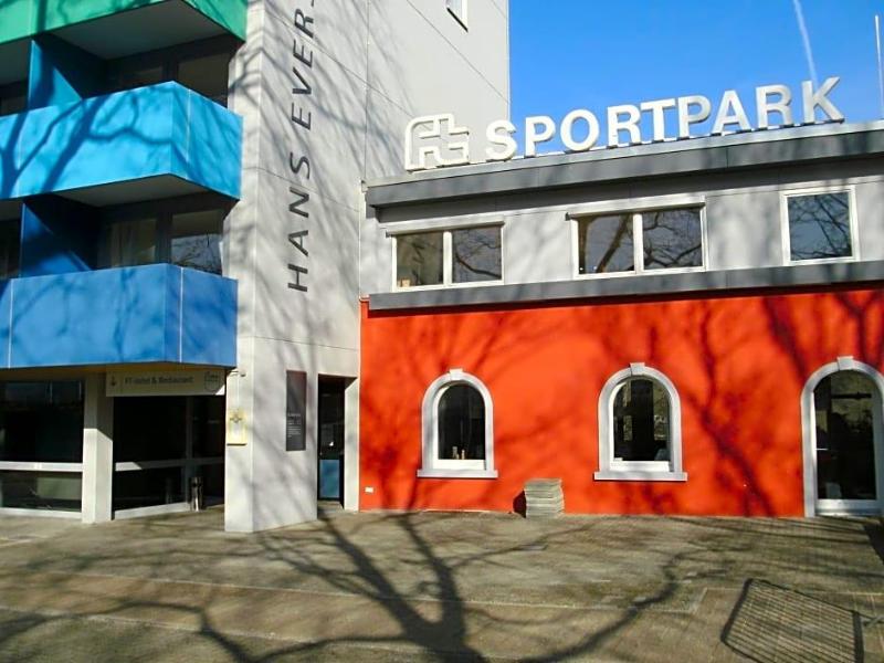 FT SportPark Hotel image