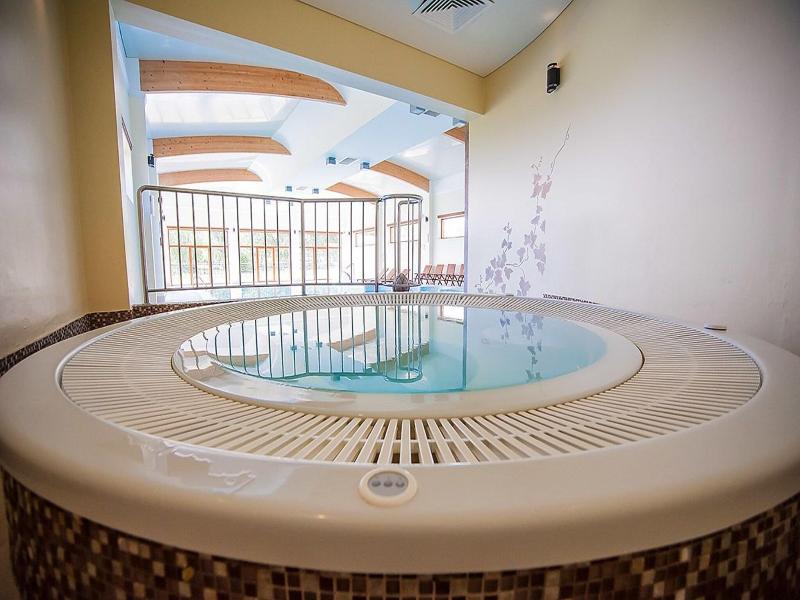 SPA Hotel Splendor image