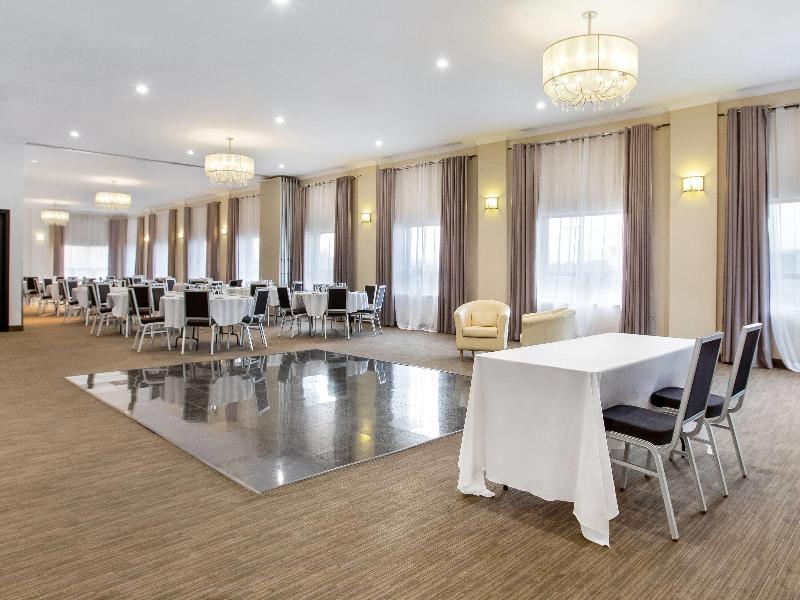 Days Inn by Wyndham Montreal Airport Conf Ctr