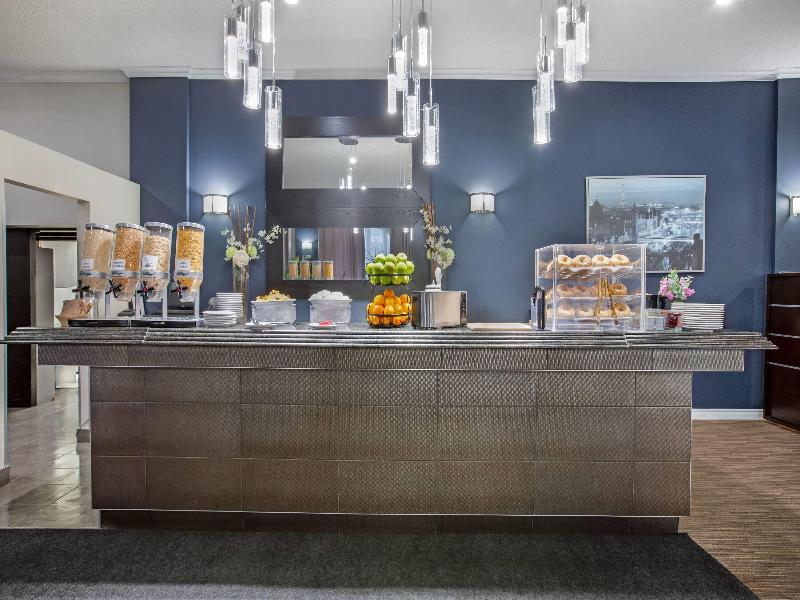 Days Inn by Wyndham Montreal Airport Conf Ctr