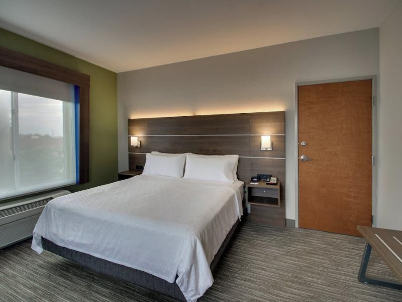 Holiday Inn Express & Suites Carson City image