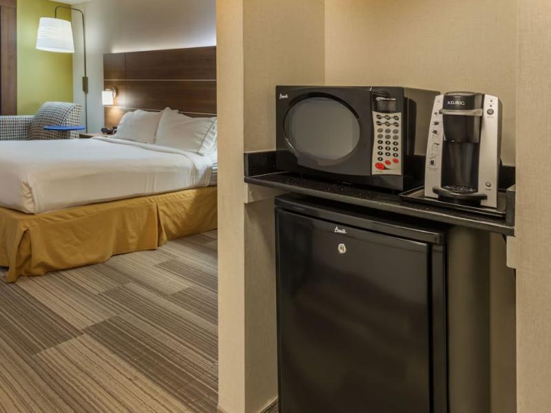 Holiday Inn Express & Suites Carson City image