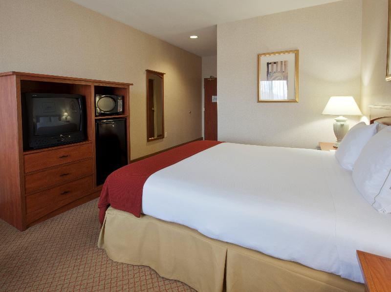 Holiday Inn Express & Suites Carson City