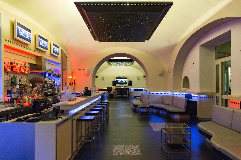 Seven Hostel image