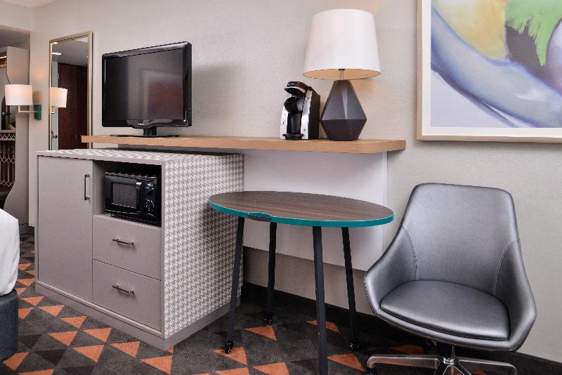 Holiday Inn Hotel & Suites Rochester - Marketplace photo 23