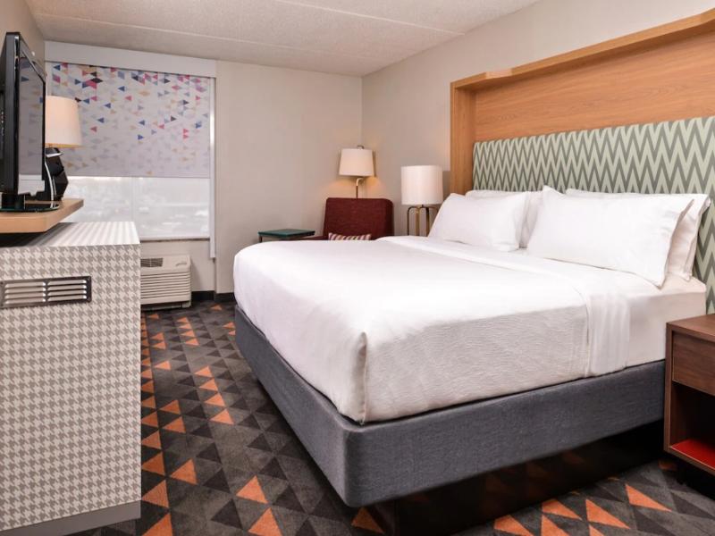 Holiday Inn Hotel & Suites Rochester - Marketplace image