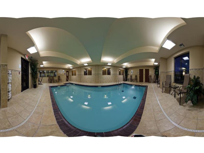 Holiday Inn Express & Suites Poteau image