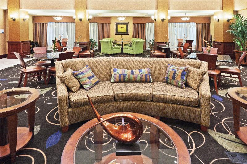 Holiday Inn Express & Suites Poteau image 6