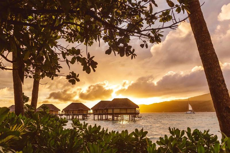 Le Taha'a Island Resort & Spa image