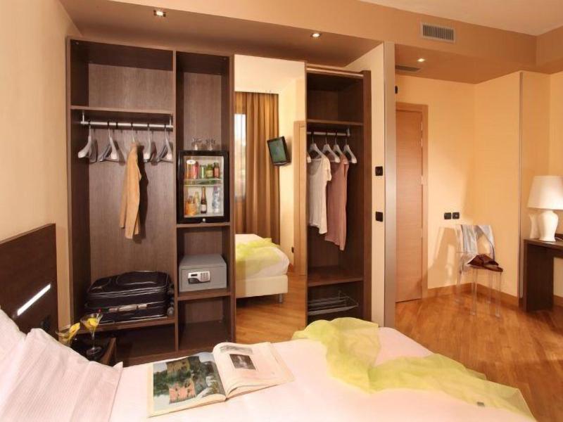 Villa Mercede image