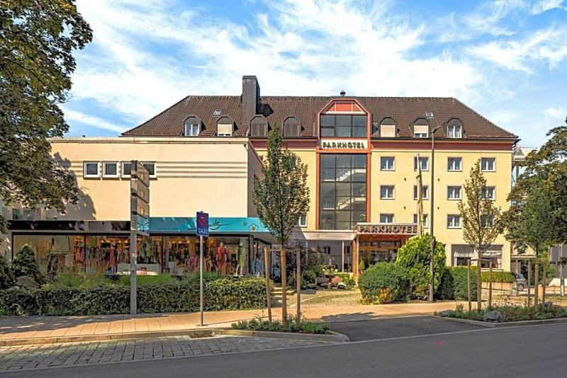Parkhotel Crombach image