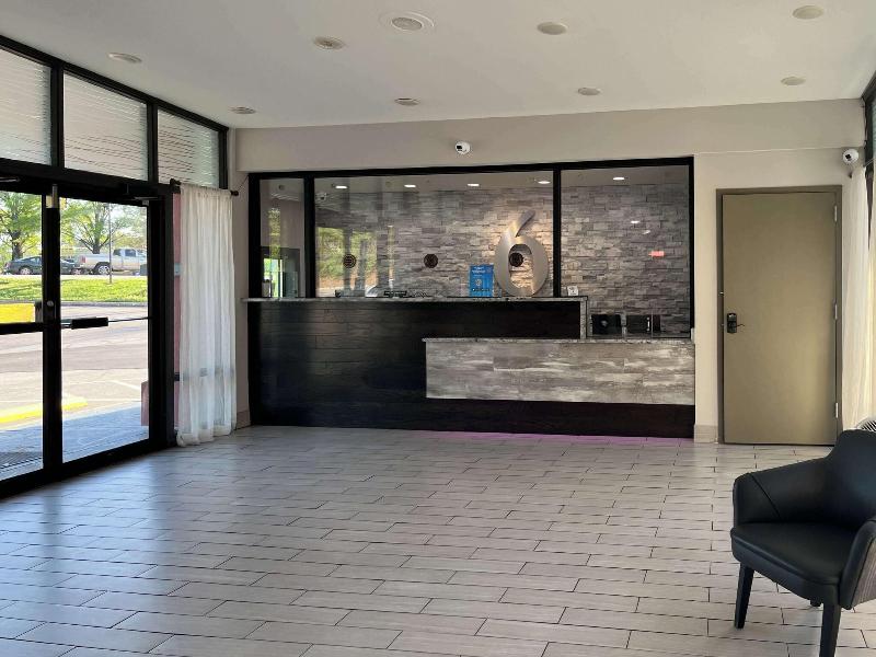Motel 6 Raleigh, NC – Downtown South