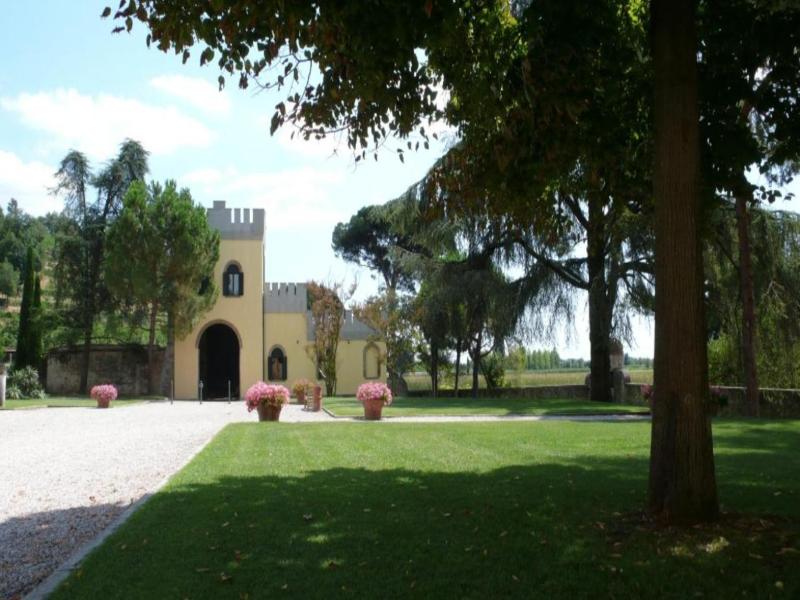 Schloss Gli Ulivi image