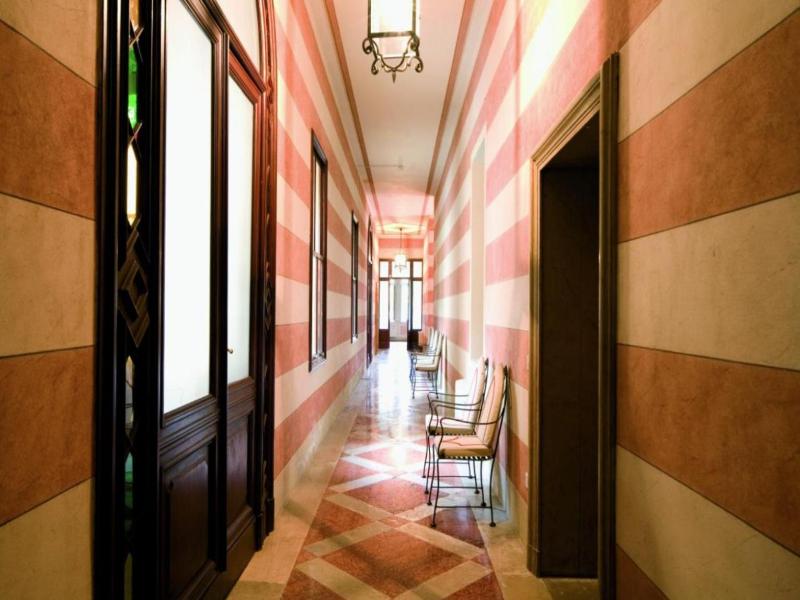 Schloss Gli Ulivi image