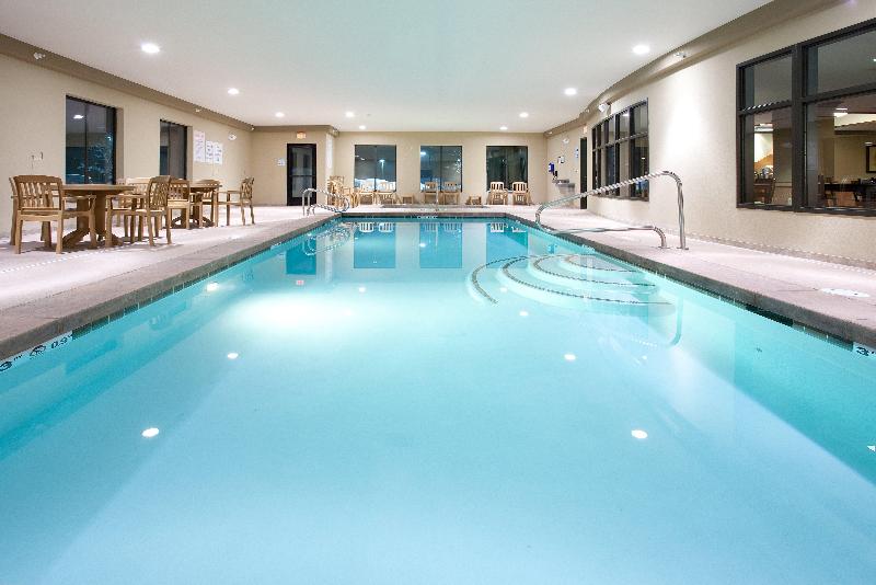 Holiday Inn Express Hotel & Suites Lander image
