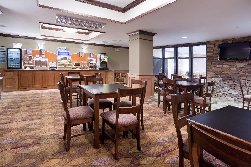 Holiday Inn Express Hotel & Suites Lander image