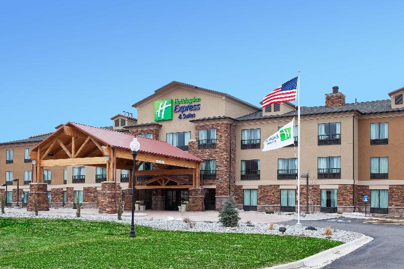 Holiday Inn Express Hotel & Suites Lander image