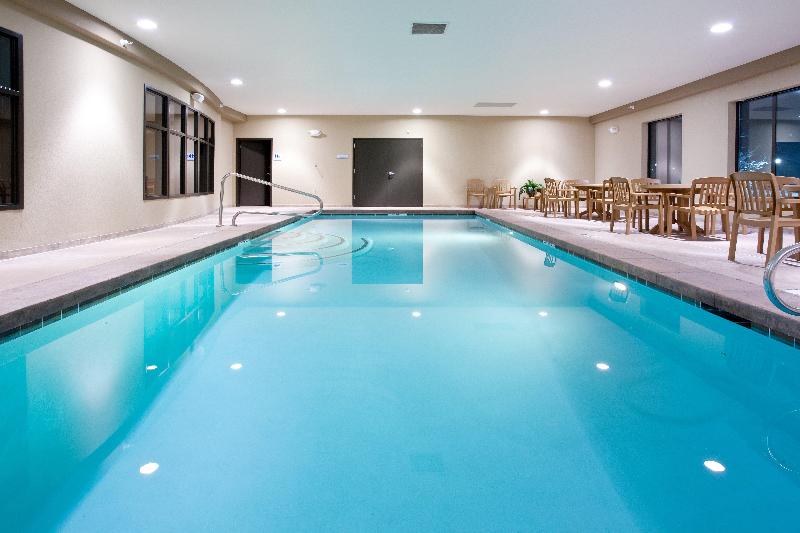Holiday Inn Express Hotel & Suites Lander image