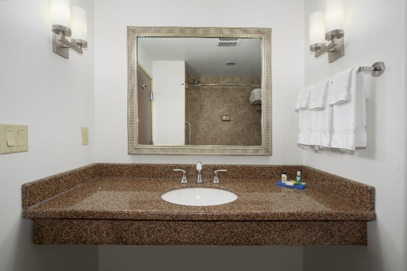 Holiday Inn Express Hotel & Suites Lander image