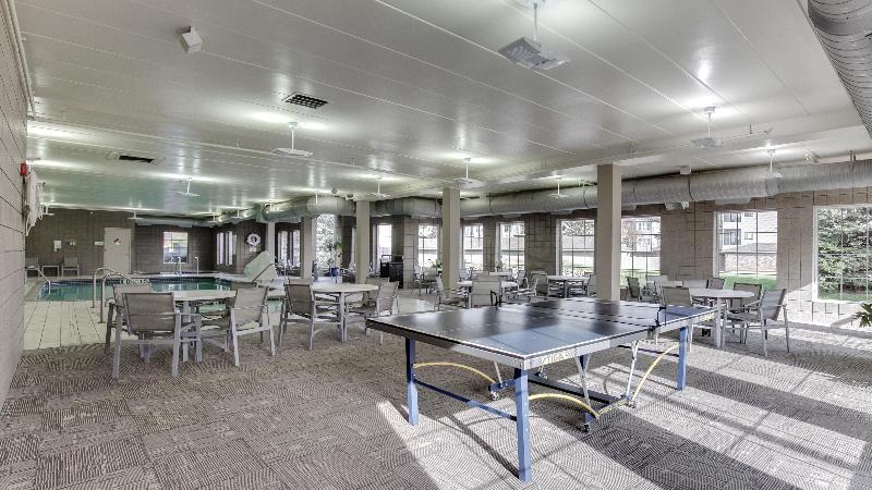 Holiday Inn Express & Suites St. Cloud image