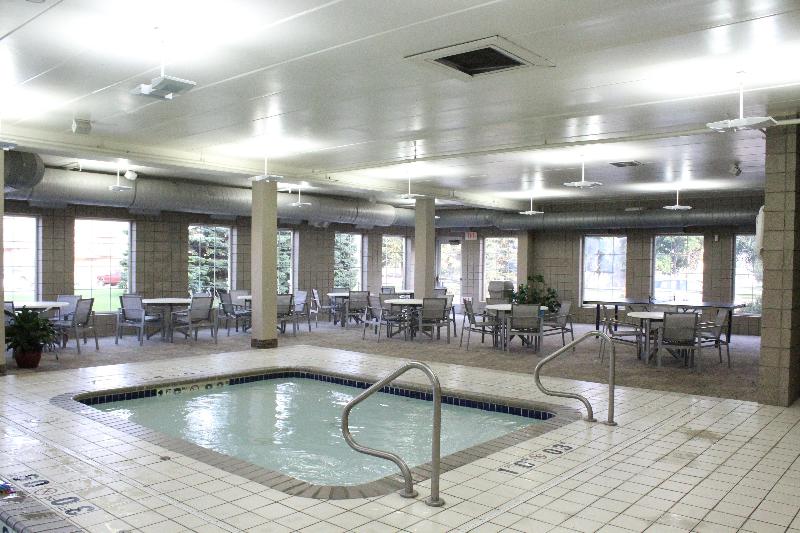 Holiday Inn Express & Suites St. Cloud image