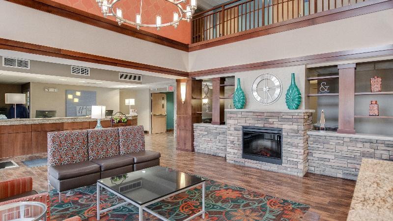 Holiday Inn Express & Suites St. Cloud image