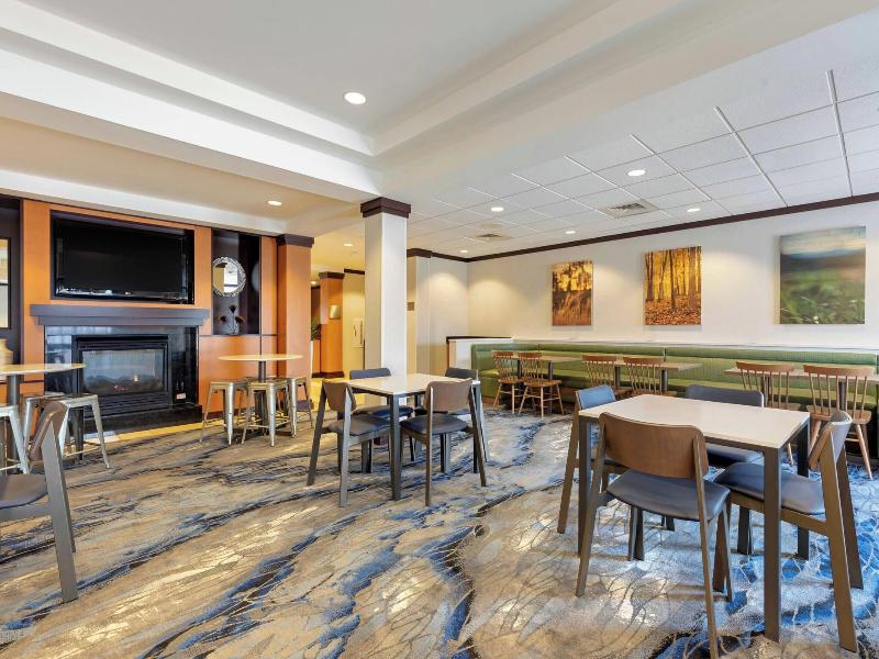 Fairfield Inn Suites Rockford image
