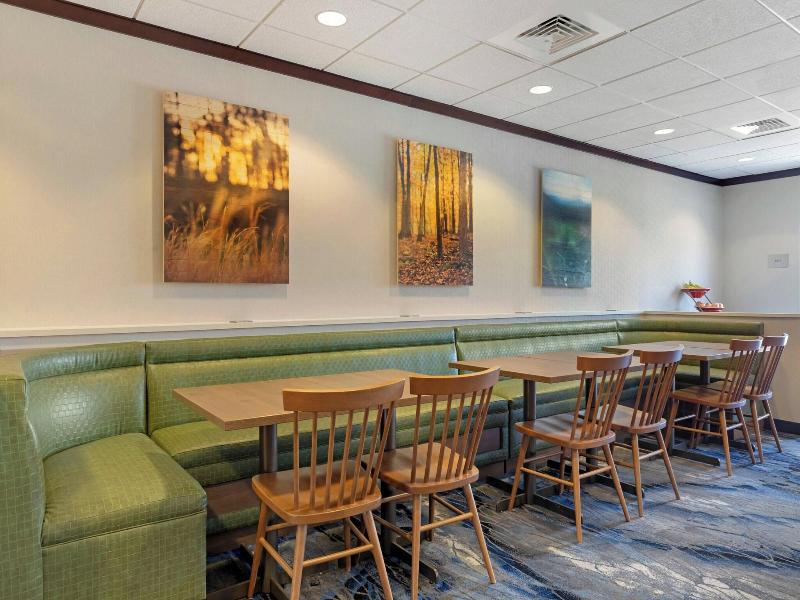 Fairfield Inn Suites Rockford image