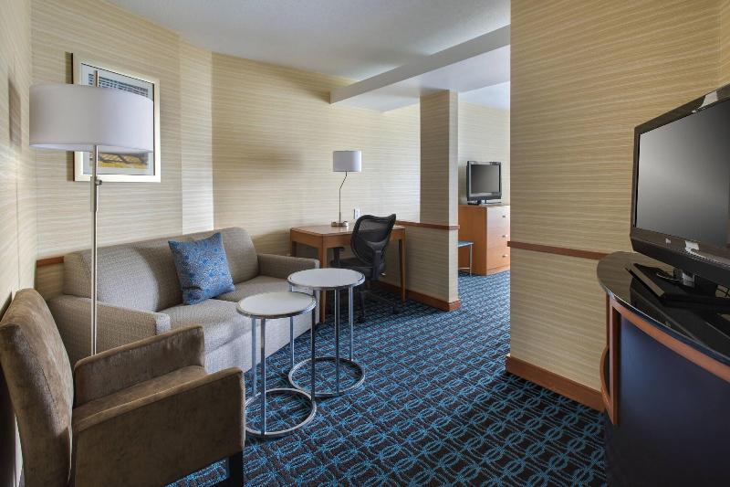 Fairfield Inn & Suites Verona image