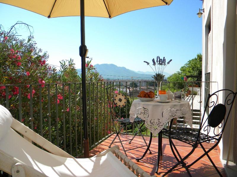 La Costa image