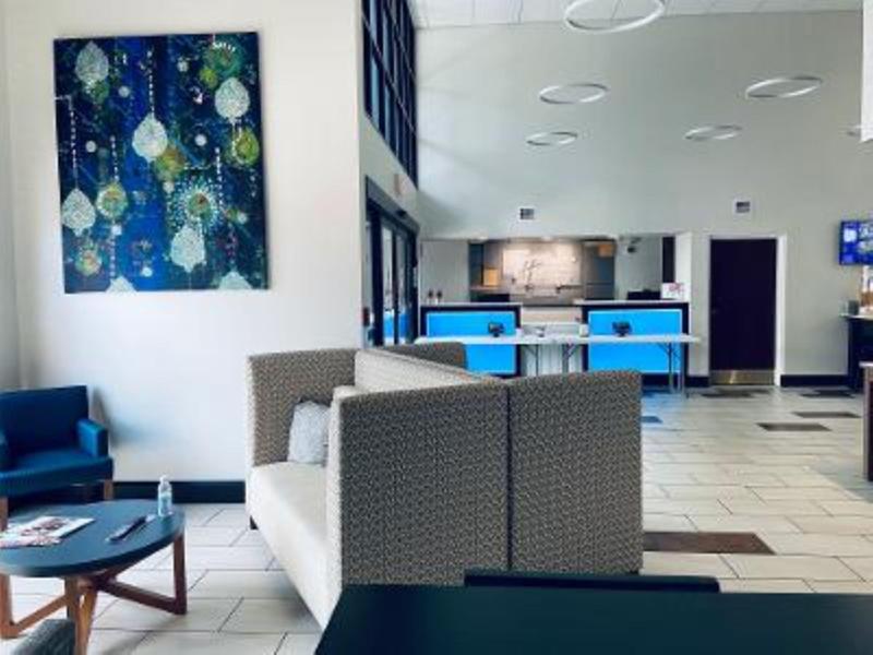 Holiday Inn Express & Suites Fort Payne image