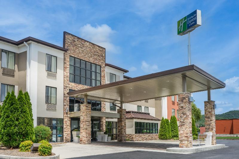 Holiday Inn Express & Suites Fort Payne image