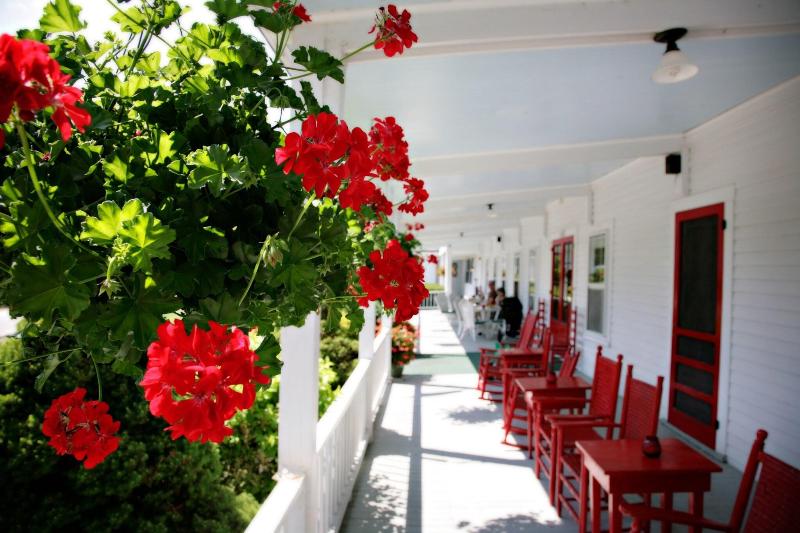 Echo Lake Inn image