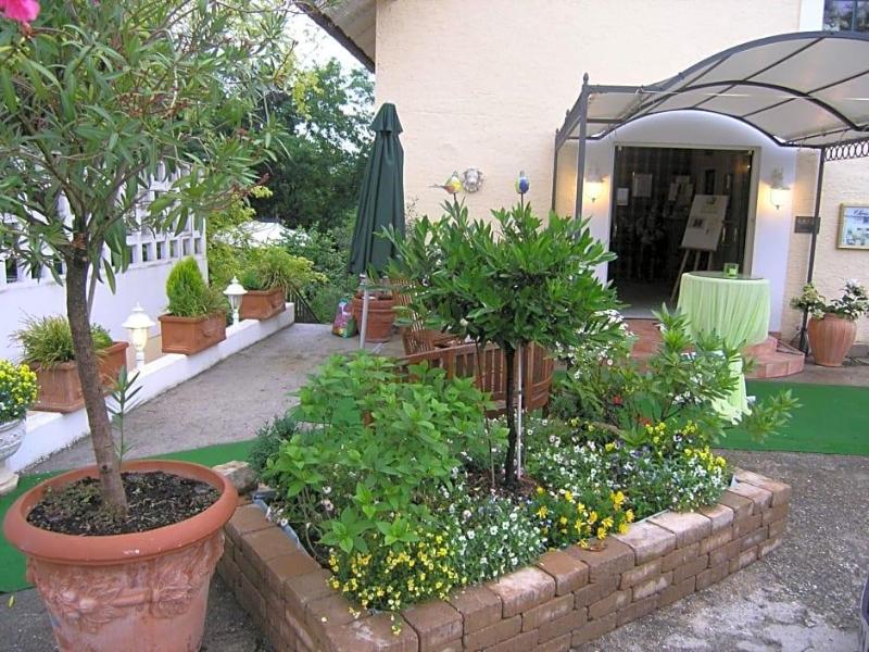 Christian Gartenhotel image