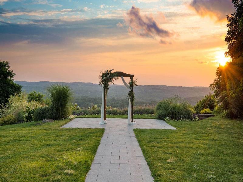 Woodcliff Hotel & Spa image