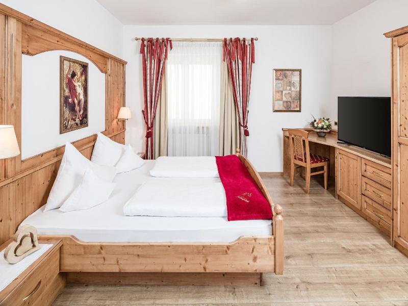 Saltauserhof image