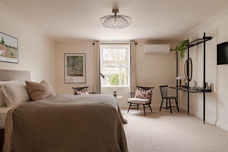 Leighton House - Boutique Guesthouse image