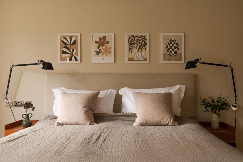 Leighton House - Boutique Guesthouse image