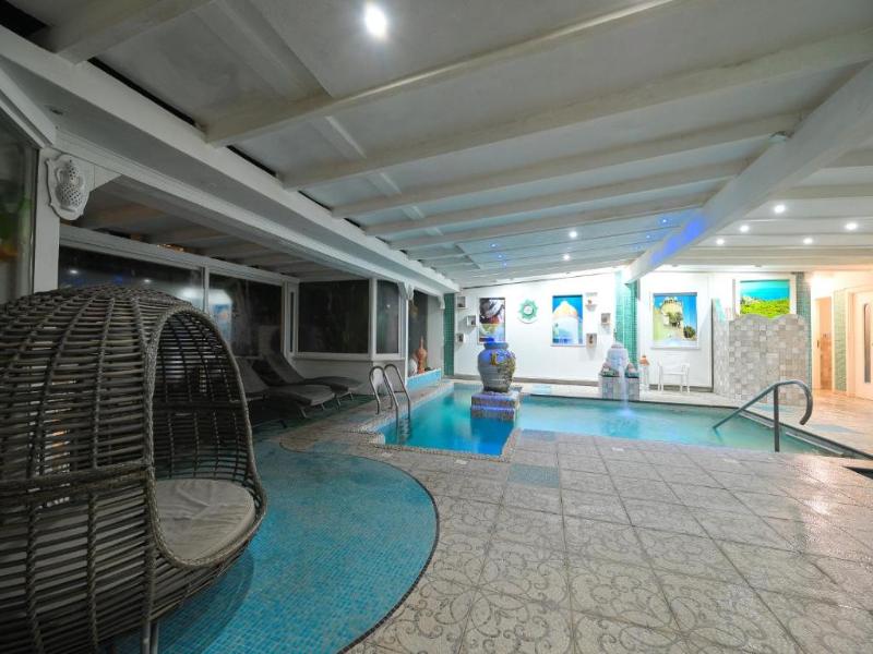 LA VILLA RESORT & SPA image