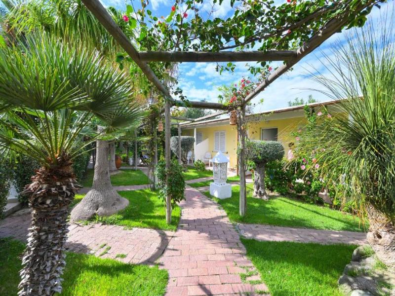 LA VILLA RESORT & SPA image