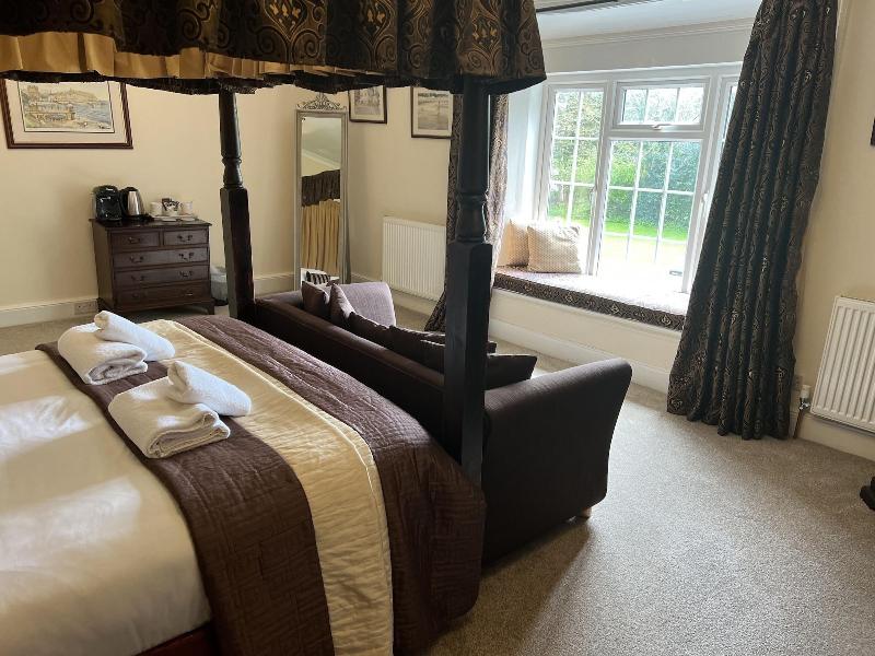 East Ayton Lodge Country House image