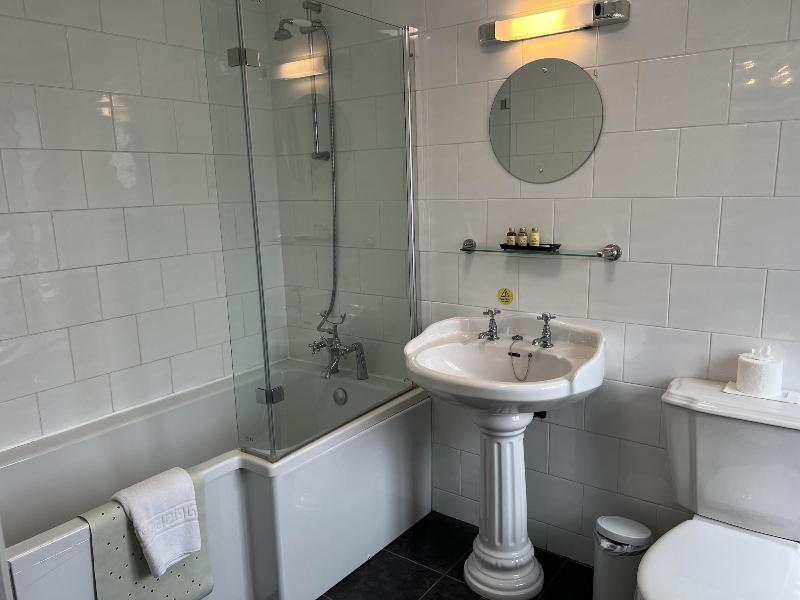East Ayton Lodge Country House image