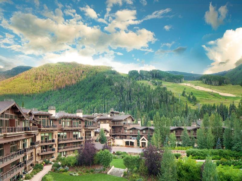 Manor Vail Lodge image