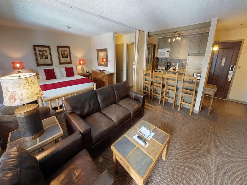 Manor Vail Lodge image