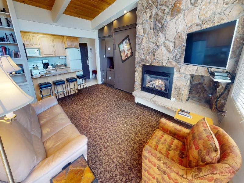 Manor Vail Lodge image