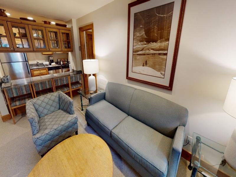 Manor Vail Lodge image