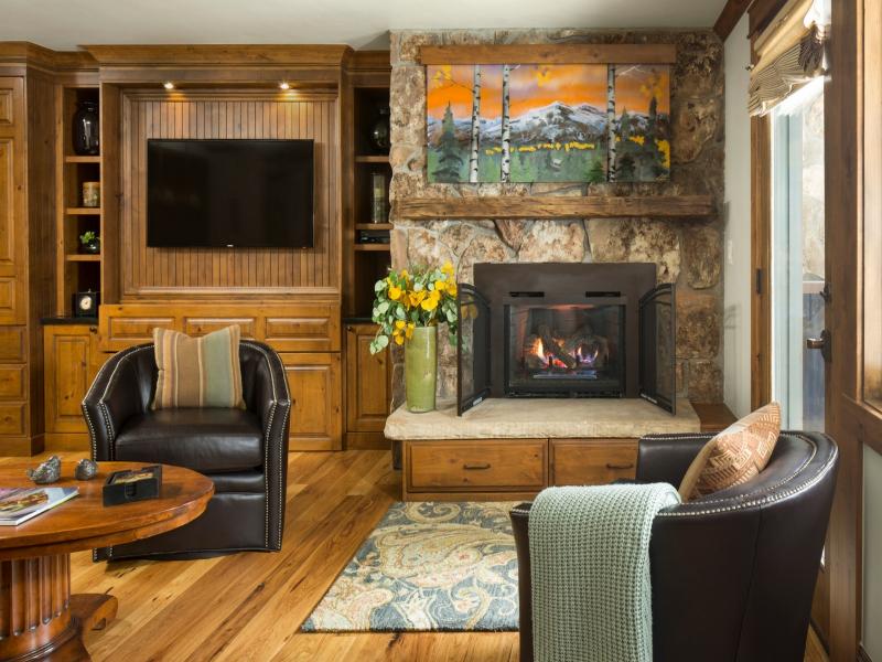 Manor Vail Lodge image