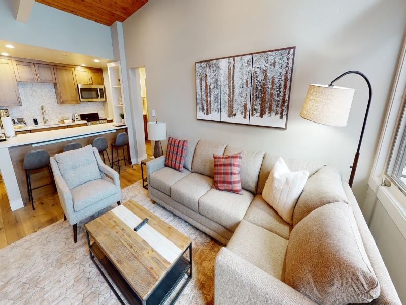 Manor Vail Lodge image